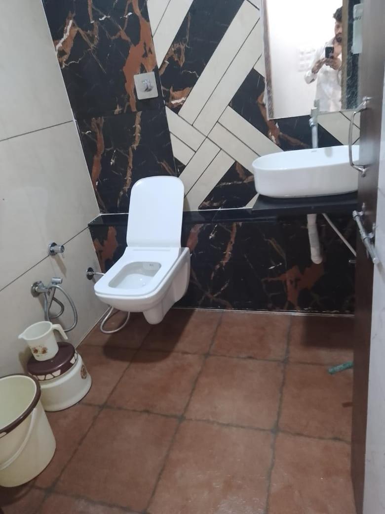 Hotel Shree Shyam Sharnam Godarpura Buitenkant foto